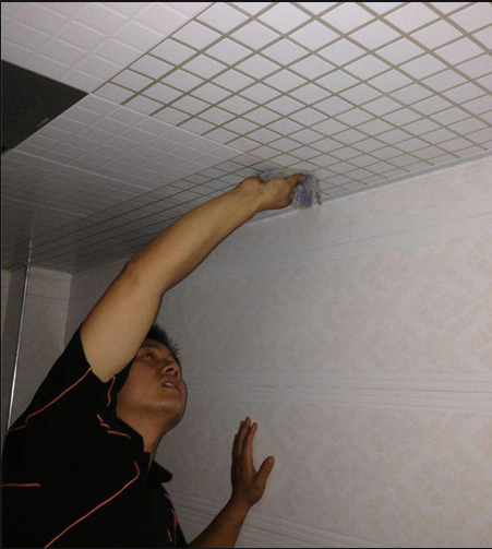集成吊顶如何清洗保养